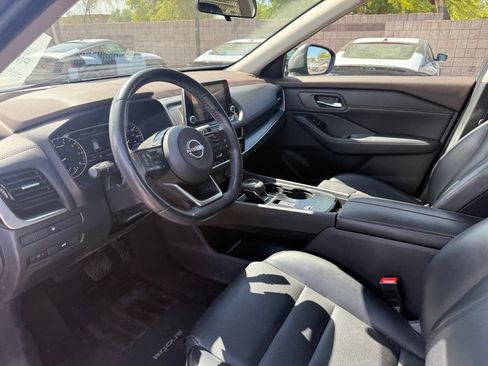 Certified 2022 Nissan Rogue SV w/ SV Premium Package FWD image 14