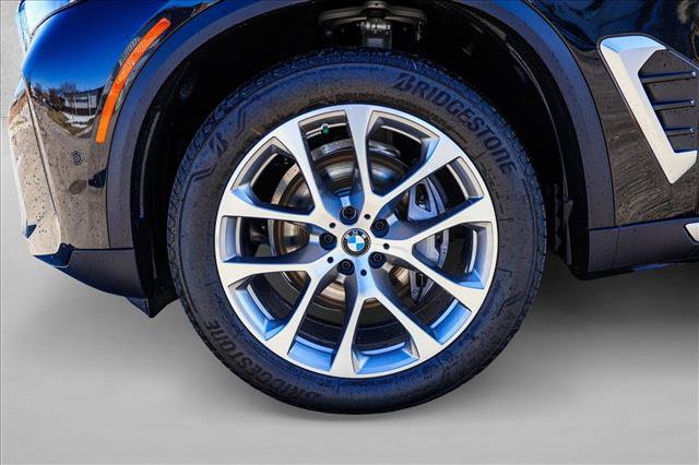 Used 2026 BMW X5 xDrive40i w/ Climate Comfort Package AWD/4WD image 9