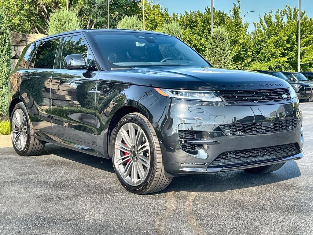New 2026 Land Rover Range Rover Sport Dynamic SE AWD/4WD image 7