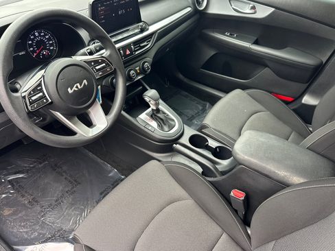 Certified 2024 Kia Forte LXS image 7