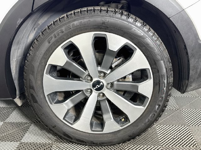 Used 2022 Kia Telluride EX w/ EX Premium Package FWD image 34