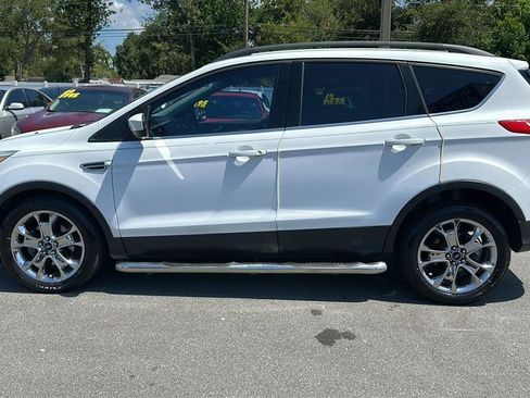 Used 2015 Ford Escape SE w/ Equipment Group 201A FWD image 11