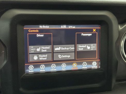 Certified 2021 Jeep Gladiator Overland w/ Cold Weather Group image 47