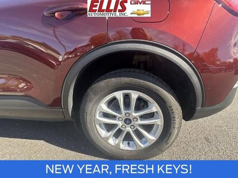 Used 2021 Ford Escape SE w/ Cold Weather Package image 34