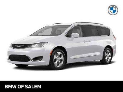 Used 2018 Chrysler Pacifica Touring-L Plus