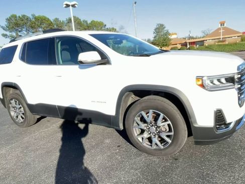 Used 2020 GMC Acadia SLE w/ Driver Convenience Package FWD image 2