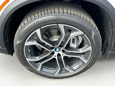 New 2026 BMW X5 sDrive40i w/ Climate Comfort Package image 25