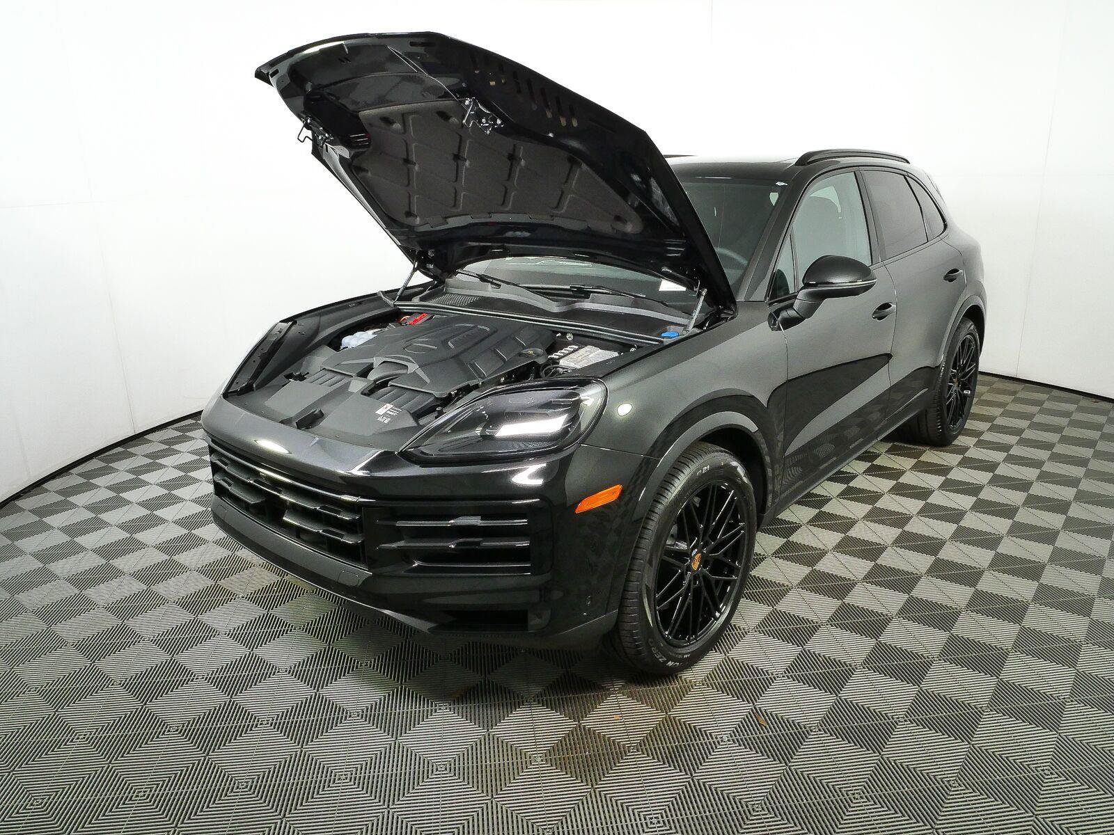 New 2026 Porsche Cayenne AWD/4WD image 31