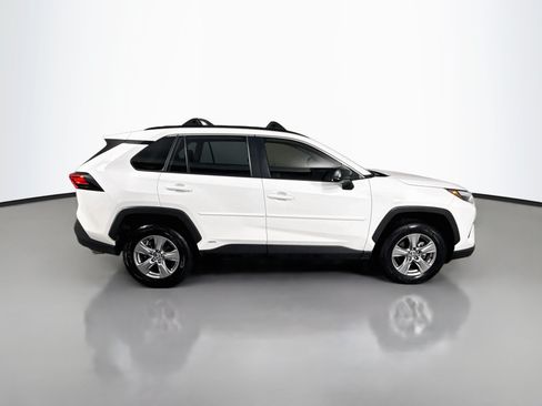 Used 2025 Toyota RAV4 LE AWD/4WD image 8