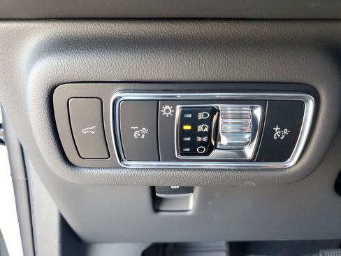 New 2026 Lincoln Nautilus Reserve image 14