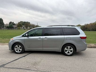 Used 2015 Toyota Sienna LE