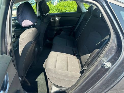 Used 2021 Kia Forte Sedan FWD image 10