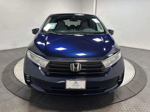 Certified 2024 Honda Odyssey Touring image 4