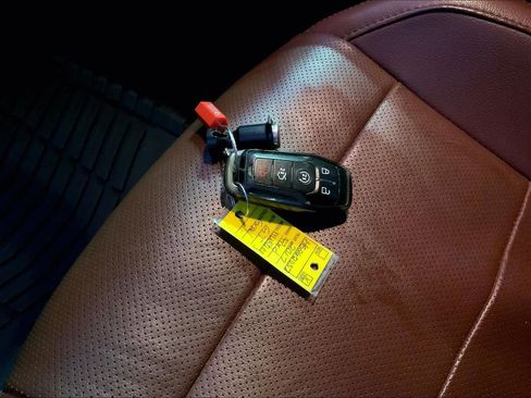 Used 2017 Ford Mustang GT Premium w/ Equipment Group 401A image 12