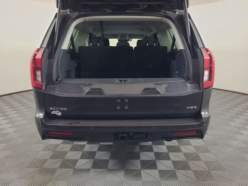 Used 2025 Ford Expedition Max Active image 25