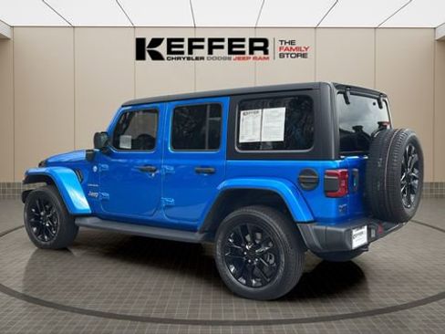 Used 2021 Jeep Wrangler Unlimited Sahara w/ Dual Top Group image 3