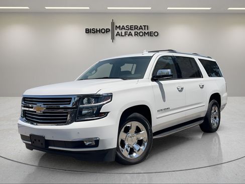 Used 2018 Chevrolet Suburban Premier AWD/4WD image 2