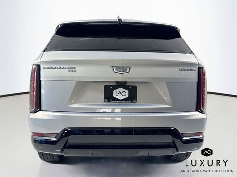 Used 2025 Cadillac Escalade IQ Sport 2 w/ LPO, Floor Liner Package AWD/4WD image 7