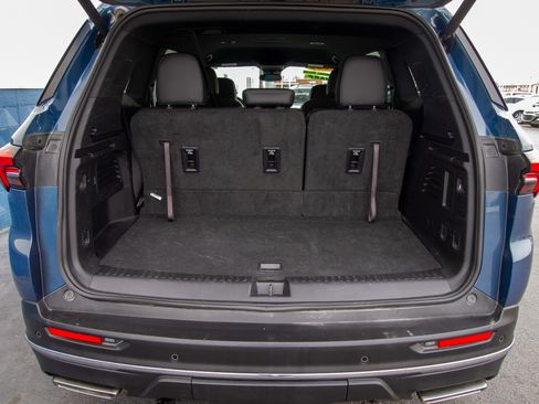 Used 2025 Buick Enclave Preferred image 29