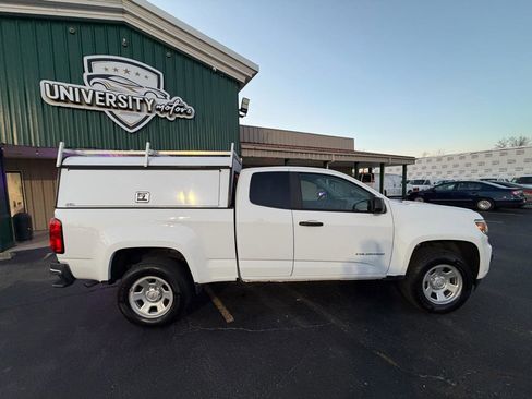 Used 2022 Chevrolet Colorado W/T image 2