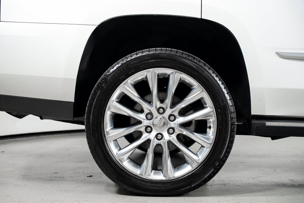 Used 2020 Cadillac Escalade Premium Luxury RWD image 6