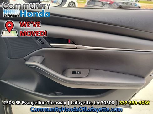 Used 2023 MAZDA MAZDA3 s FWD image 30