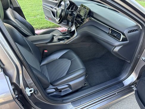 Used 2023 Toyota Camry SE FWD image 19