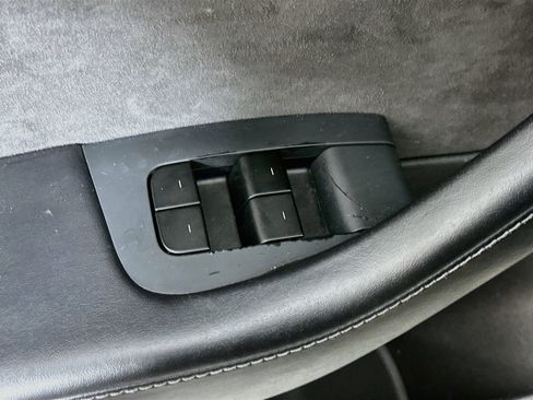 Used 2021 Tesla Model 3 Standard Range Plus RWD image 15