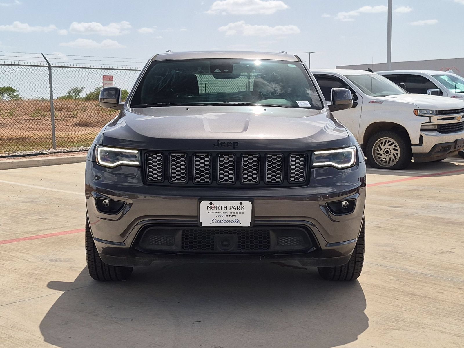 Used 2021 Jeep Grand Cherokee Laredo X AWD/4WD image 8
