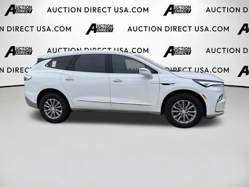 Used 2022 Buick Enclave Essence FWD image 22