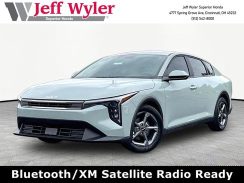 Used 2025 Kia K4 FWD image 1