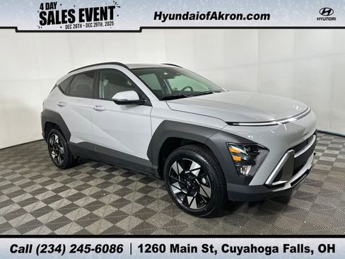Used 2025 Hyundai Kona SEL image 1