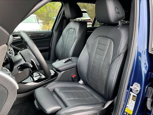 Used 2022 BMW X3 M40i w/ Premium Package image 7