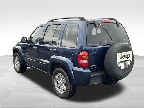 Used 2004 Jeep Liberty Limited w/ 17" Chrome Wheel & Tire Group AWD/4WD image 9