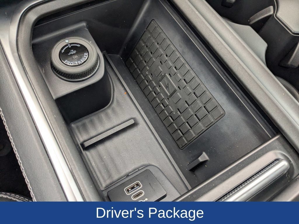 Used 2025 Ford Expedition Platinum w/ Stealth Performance Package AWD/4WD image 27