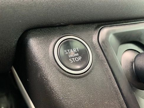 Used 2020 Land Rover Defender 110 image 16