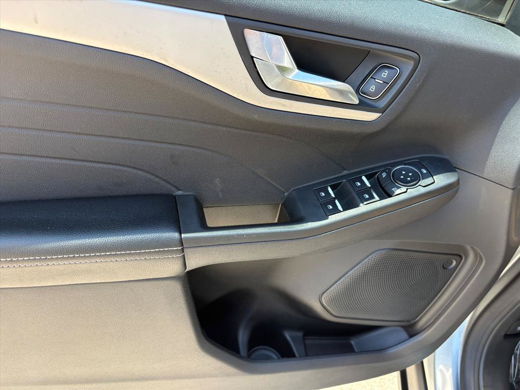Used 2022 Ford Escape SEL AWD/4WD image 22