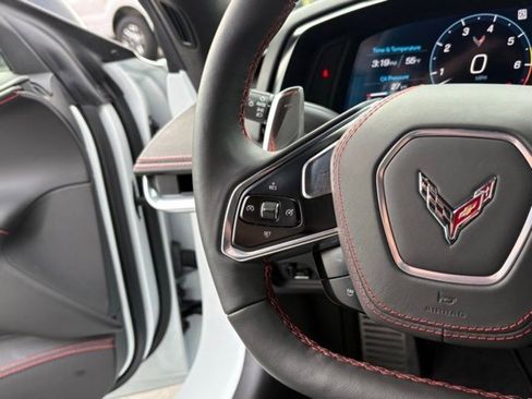 Used 2023 Chevrolet Corvette Stingray Premium Cpe image 19