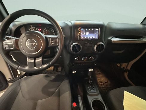 Used 2016 Jeep Wrangler Sport w/ Quick Order Package 24S AWD/4WD image 17