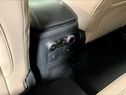 Used 2023 Ford Explorer Limited image 33