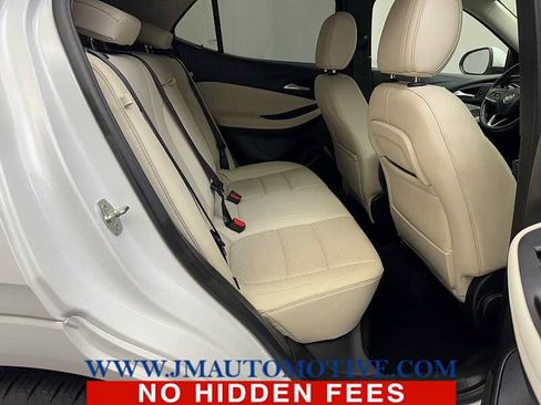 Used 2020 Buick Encore GX Essence w/ Experience Buick Package AWD/4WD image 18