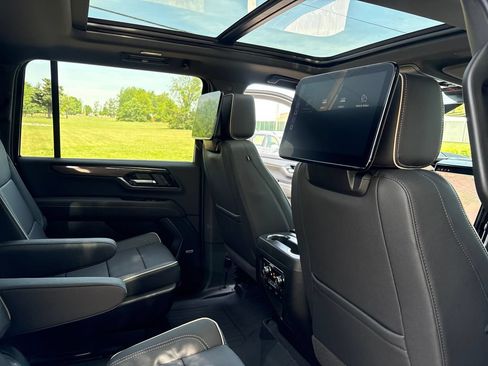 New 2026 GMC Yukon XL Elevation w/ Elevation Premium Package AWD/4WD image 50