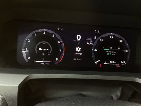 Certified 2024 Toyota Tacoma TRD Sport AWD/4WD image 11