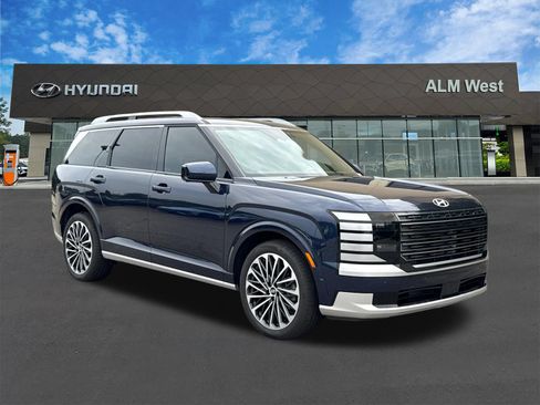 Used 2026 Hyundai Palisade Calligraphy FWD image 3