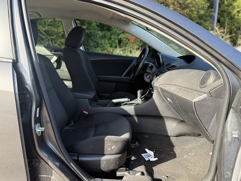 Used 2012 MAZDA MAZDA3 i Touring image 19