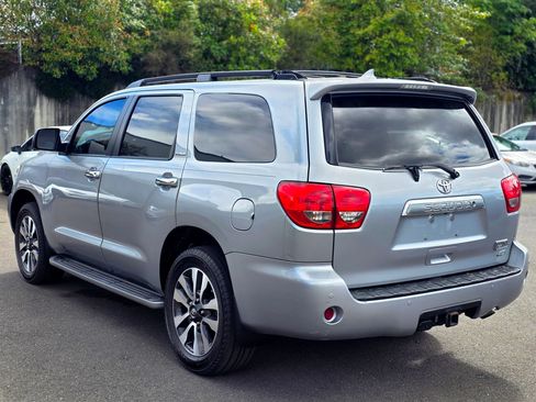 Used 2015 Toyota Sequoia Platinum AWD/4WD image 5