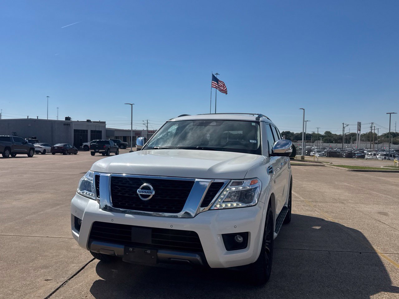 Used 2019 Nissan Armada Platinum w/ Captain's Chairs Package RWD image 8