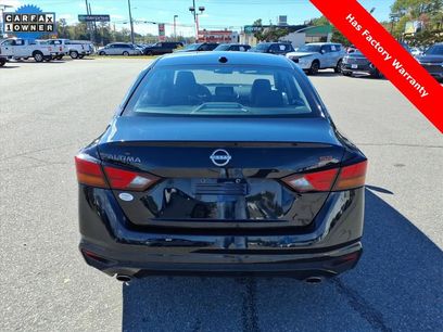 Used 2024 Nissan Altima 2.5 SR