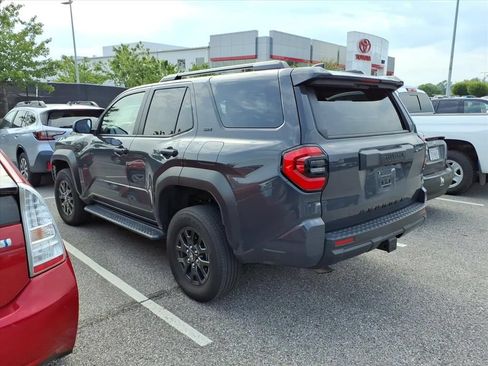 Certified 2025 Toyota 4Runner SR5 AWD/4WD image 7