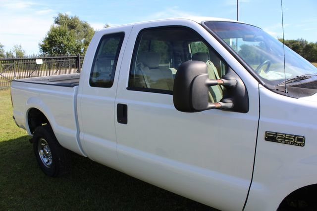 Used 2003 Ford F250 XLT AWD/4WD image 8